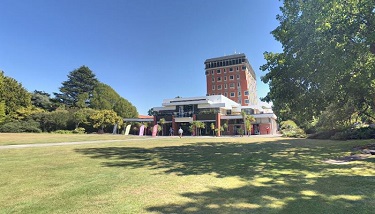NZCB
紐西蘭商學院．林肯校區