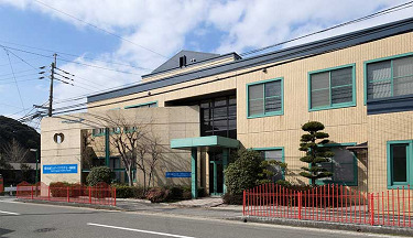 京進語言學校
福岡校