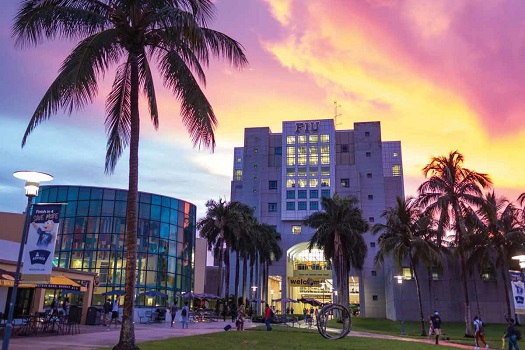 FIU
佛羅里達國際大學